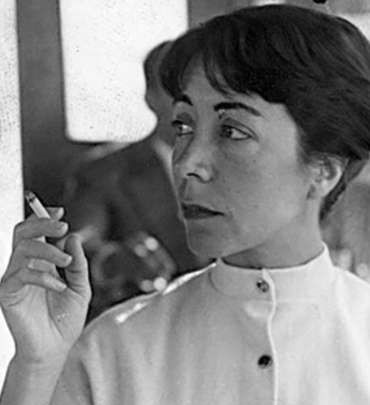 Аврора Бернардес