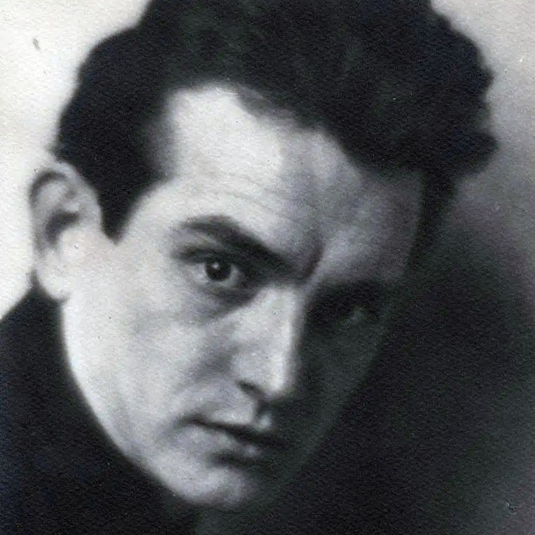 Євген Плужник