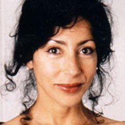 Ясміна Реза