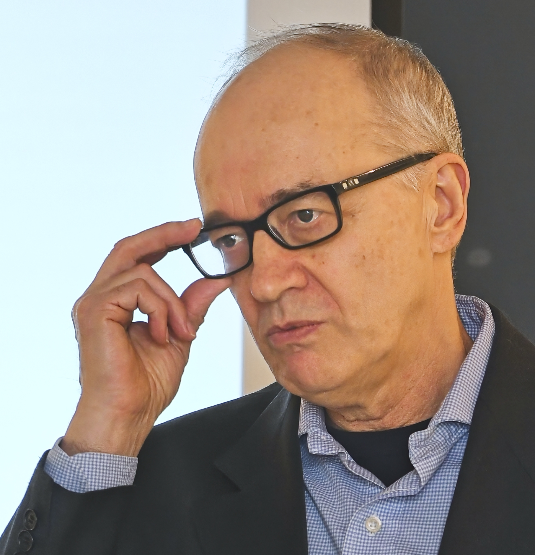 Мирослав Шкандрій